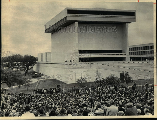1989 Press Photo Lyndon B. Johnson Library in Austin, Texas, in 1971 - cvb30322 - Historic Images