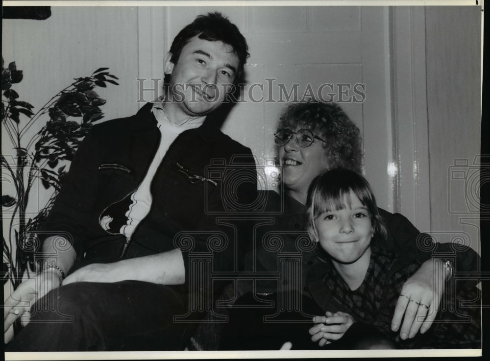 1980, Thomas &amp; Angelika Weitz &amp; their 6 yr old daughter Jenny - Historic Images