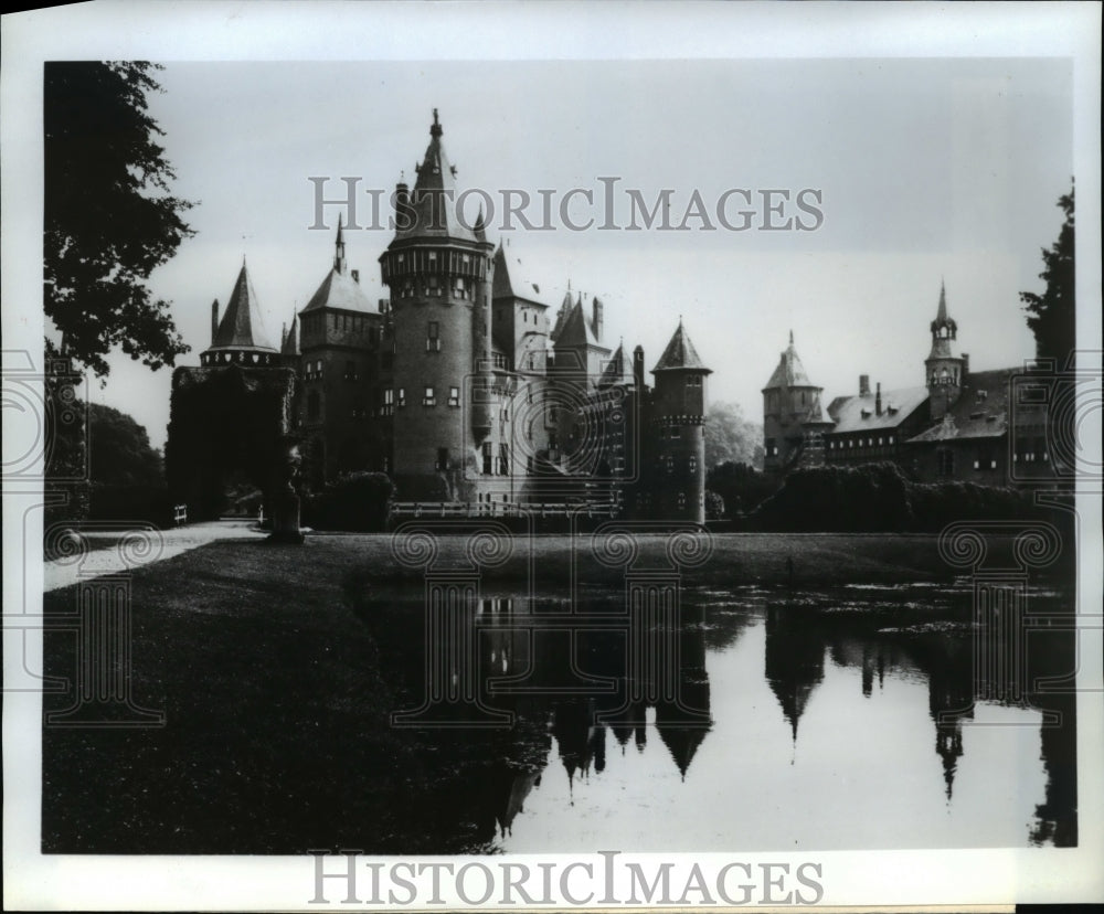 1982 Press Photo Rothchild&#39;s Castle de Haar in Haarzuylens-Holland - cvb30725 - Historic Images