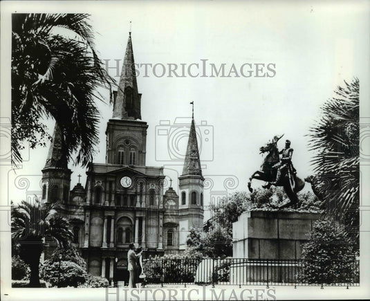 1971 Louisanna, New Orleans, St. Louis Cathedral, Jackson Square - Historic Images