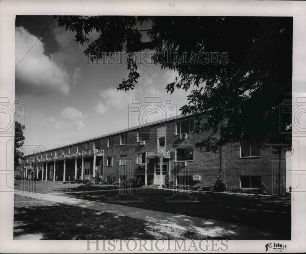 1962, Suites of Colonnade West by Alvin Homes, Inc. - cvb30861 - Historic Images