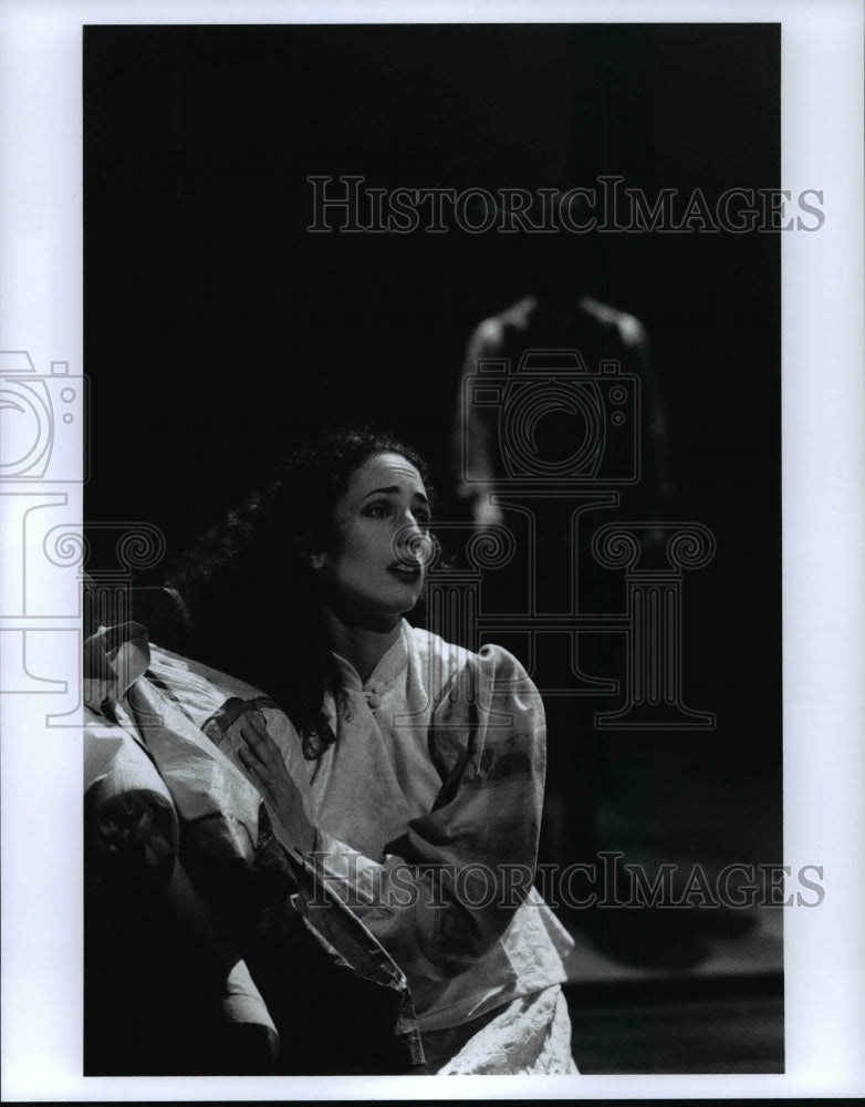 1996 Press Photo Nina Goldman as Leye and Michael Berresse as Channon - Historic Images