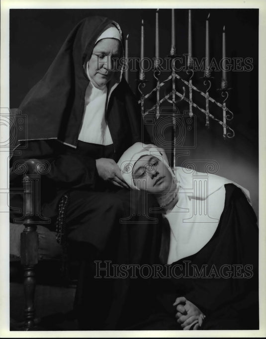 1990 Press Photo Anna Marie Knierim & Rachel Hollander in Agnes Of God - Historic Images