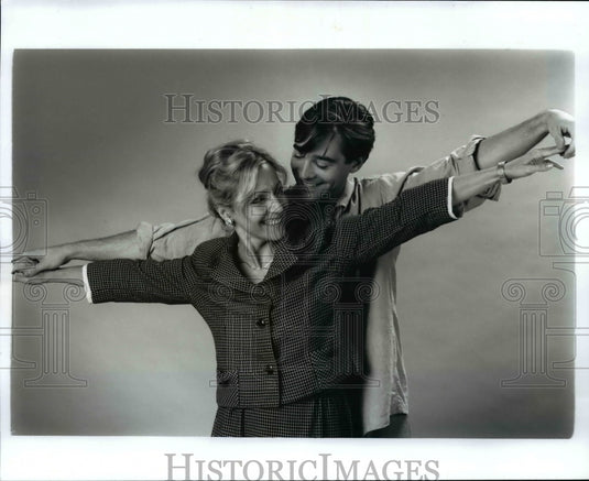 1989 Press Photo Barbara eda-Young and David Adkins in "New Music" trilogy - Historic Images