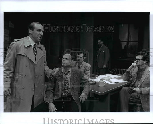 1996 Press Photo A scene in Cleveland Play House's "Laughter on the 23rd Floor" - Historic Images