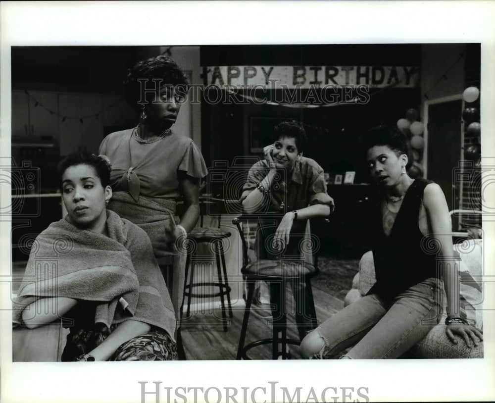 1993 Press Photo The stars of The Cleveland Play House&#39;s &quot;JAR THE FLOOR&quot; - Historic Images