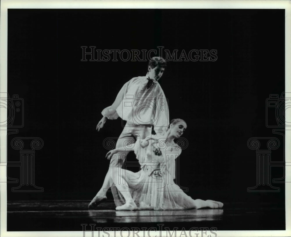 1991 Press Photo Cascade-Ballet dancers Bruce Jarvis and Anne Shaheen - Historic Images