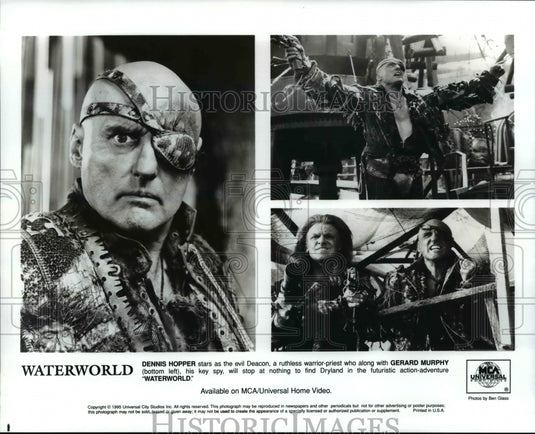 Press Photo Dennis Hopper in Waterworld - cvb31412 - Historic Images