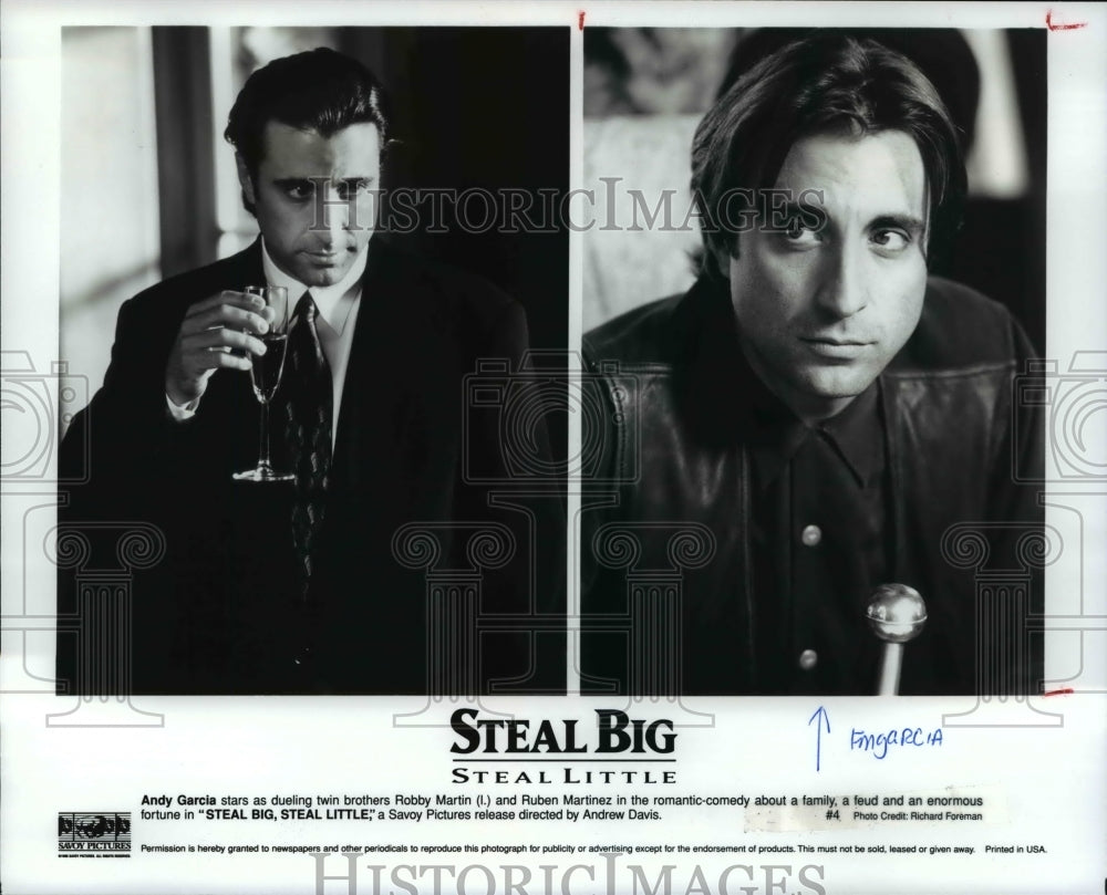 1995 Press Photo Andy Garcia in Steal Big, Steal Little - cvb31417 - Historic Images