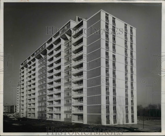 1971, Apartments, Pine Ridge Valley, Willoughly - cvb31483 - Historic Images