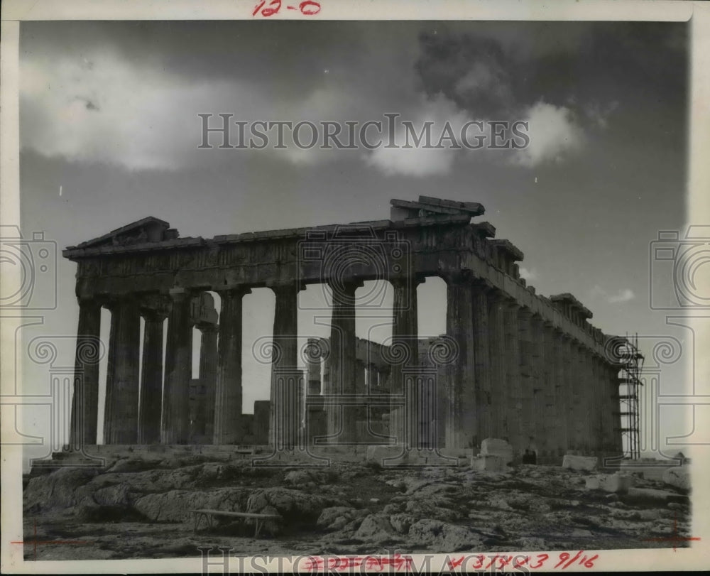 1946 Press Photo Repairs at the Parthenon, on the Acropolis at Athens - Historic Images