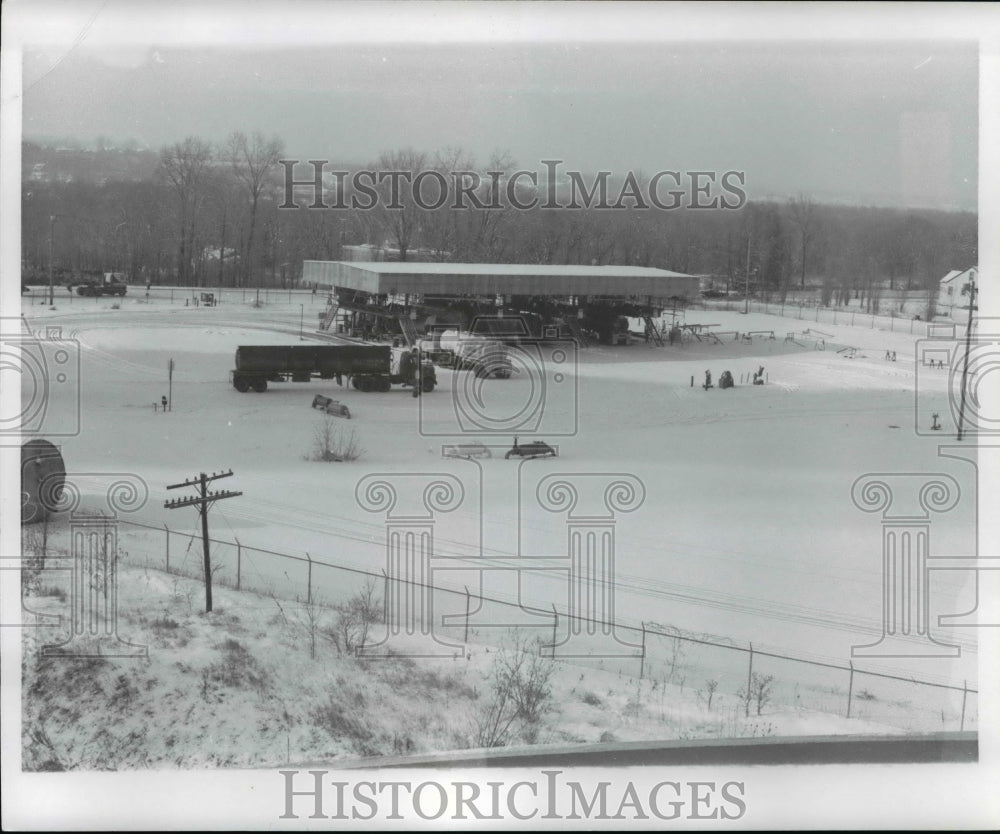 Press Photo Lorain Terminal covered in snow - cvb31617 - Historic Images