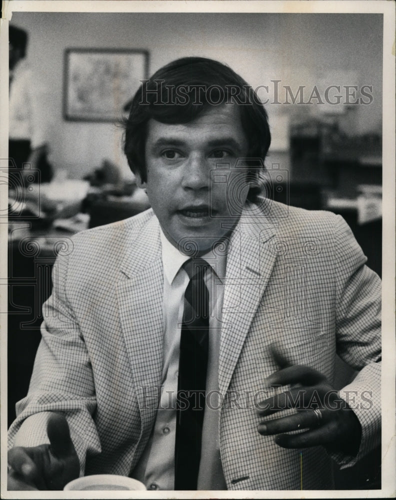 1972 Press Photo Robert Rosefsky-Plain Dealer columnist - cvb31699 - Historic Images