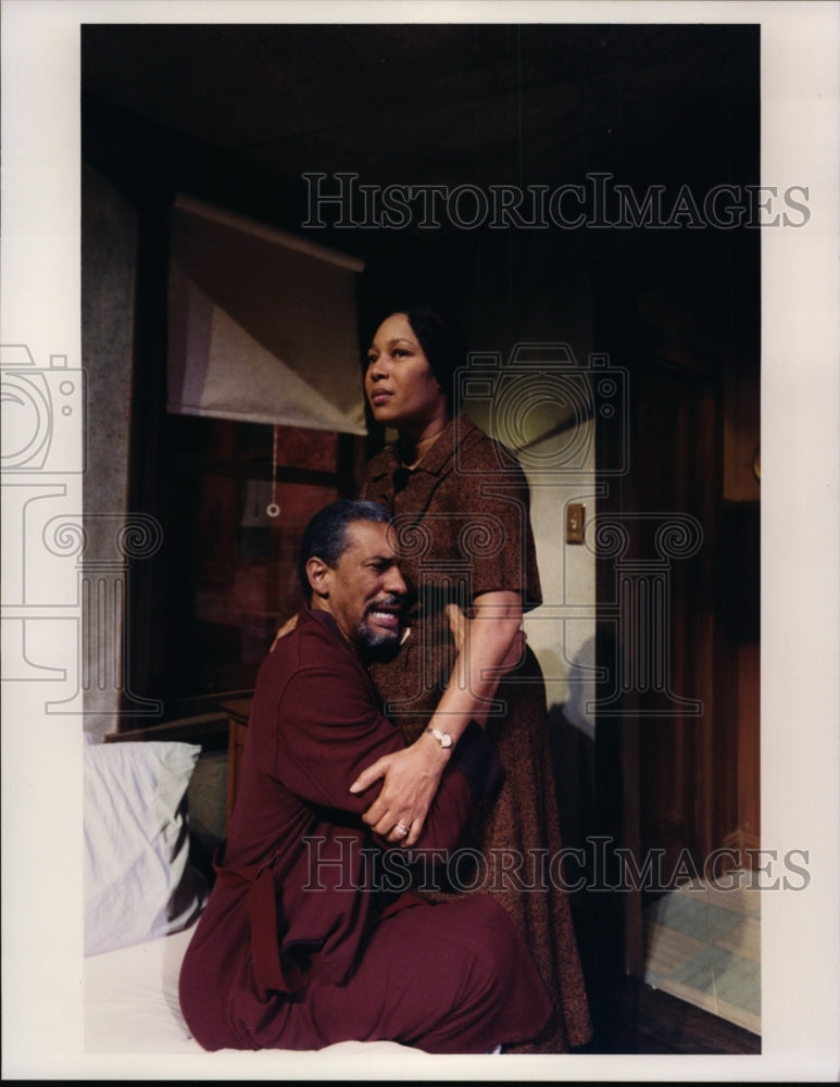 2002 Press Photo Wiley Moore and Elizabeth Van Dyke in "The Amen Corner"-Historic Images