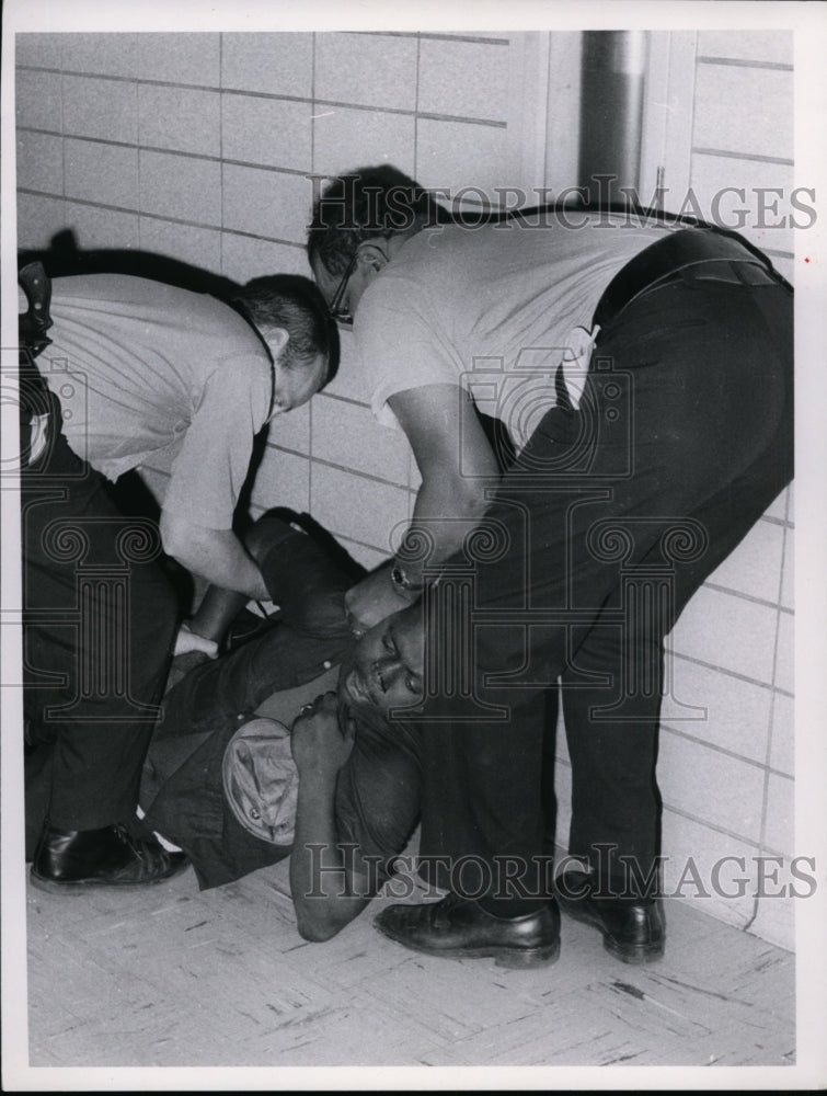 1966, Police Arrest Arson Suspect in the 5th District - cvb32040 - Historic Images