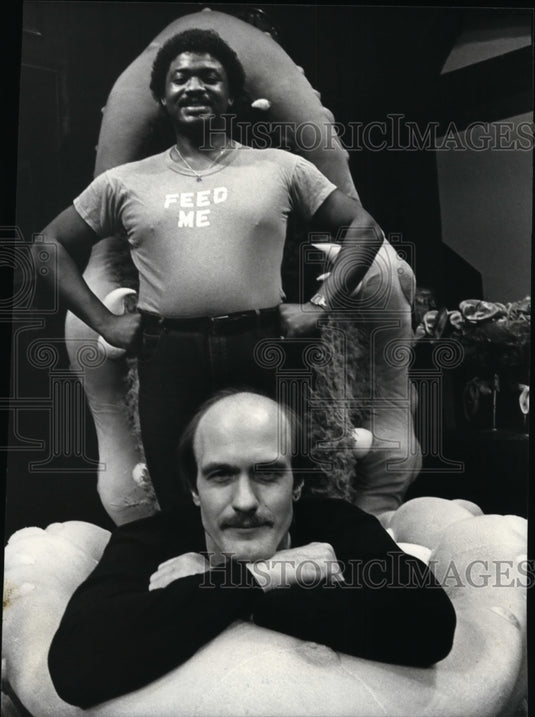 1984 Press Photo Michale Leslie & William Szymanski in Little Shop of Honors - Historic Images