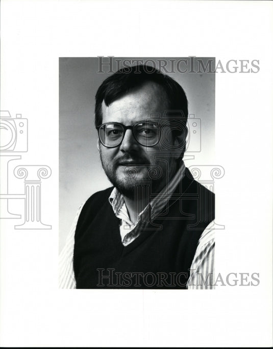 1991 Press Photo Bill Beuins of PD's Copy Desk department - cvb32364 - Historic Images
