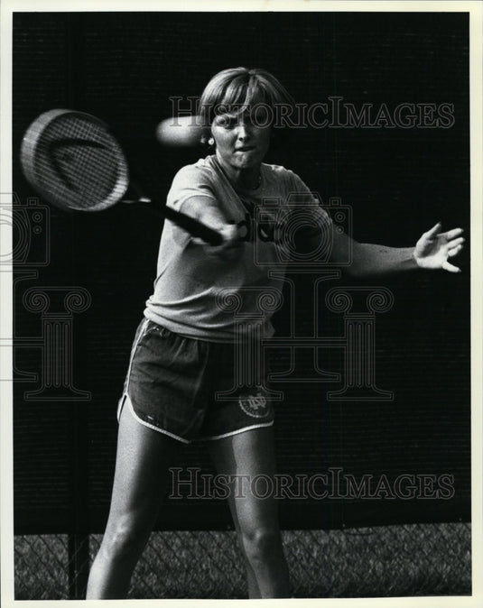 Press Photo Mary Lou Piatek - cvb32510- Historic Images