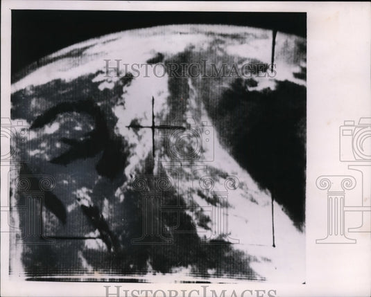 1961 View Of Weather over the Great Lakes Region Taken by TIROS III-Historic Images