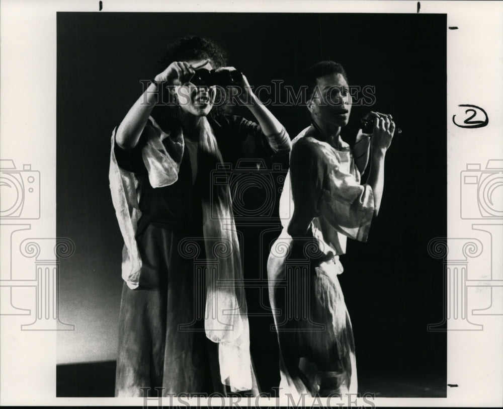 1991 Press Photo Tonia Rowe (left) and Toni Ann Johnson in Say Zebra - cvb32921 - Historic Images