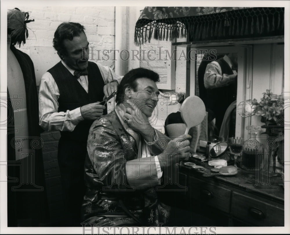 1991 Press Photo Joseph Mascolo (right) as Enrico Caruso and Joseph R. Sicara - Historic Images