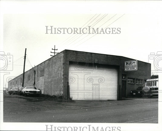 1984 Press Photo The Kaye Distributing Co. office at 3926 East 93rd Street - Historic Images