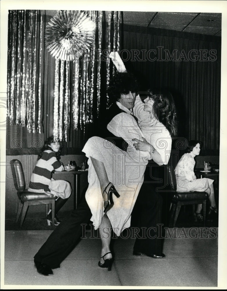 1979 Press Photo Frank Kaman and Anna Maria Lupi show their dancing style - Historic Images