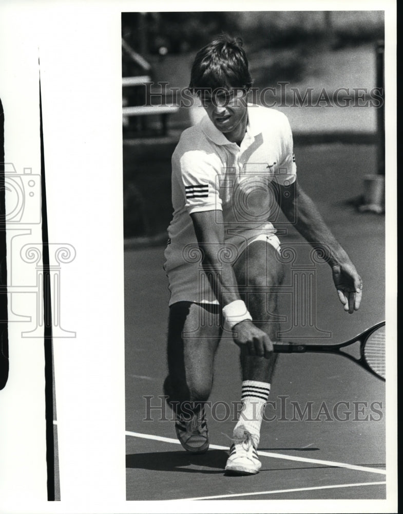 1980 Press Photo Mike Bauer, Return Shot - cvb33398 - Historic Images