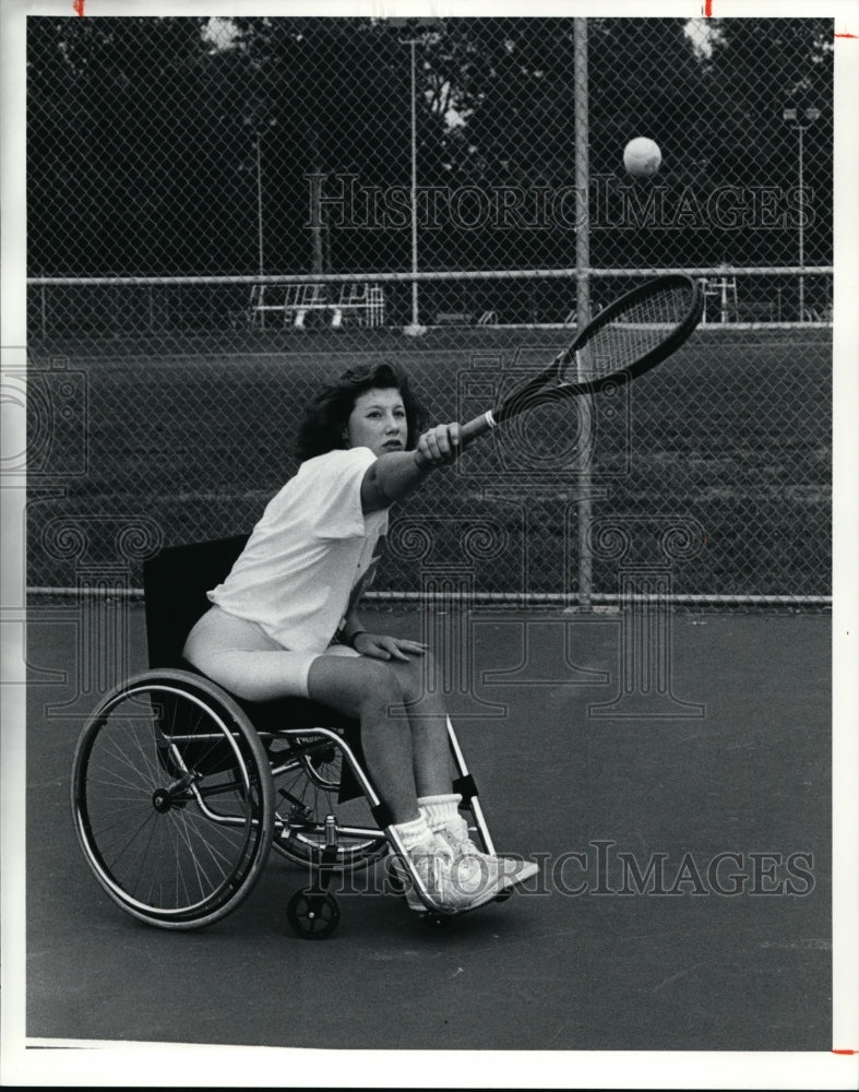 1990 Press Photo Miss Alie Mann handicapped tennis player - cvb33595 - Historic Images