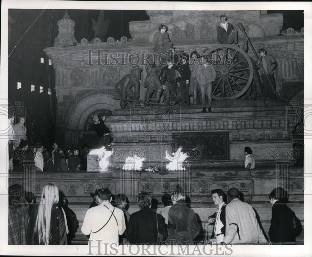 1969 Press Photo Vietnam Moratorium Demonstration - cvb33870 - Historic Images