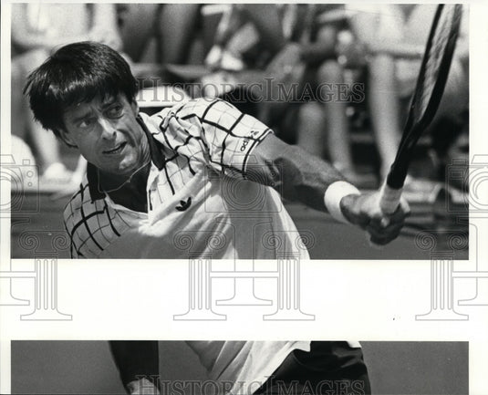1984 Press PhotoTerry Moor returns a shot on his way to winning the western open - Historic Images