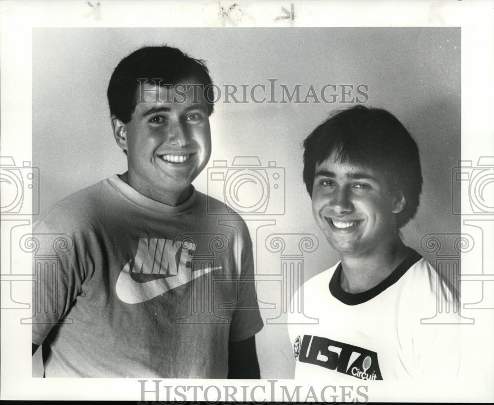 1984 Press Photo Duane Foy &amp; Kevin Simon managers of Harold Clark Tennis Court - Historic Images