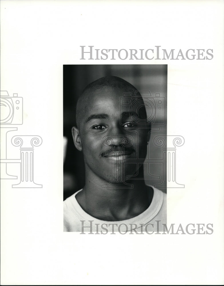 Press Photo Marlon Sadler, Clearwater High Track - cvb34193 - Historic Images