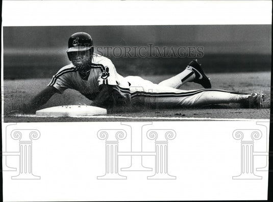1989 Press Photo Jerry Browne slides into third base on a Dion James single - Historic Images