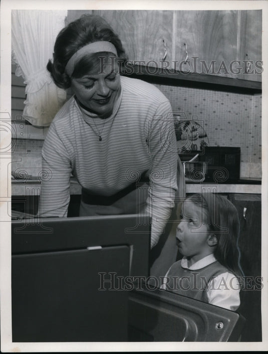 1966 Lakewood High Football coach Bob Duncan's wife and daughter-Historic Images