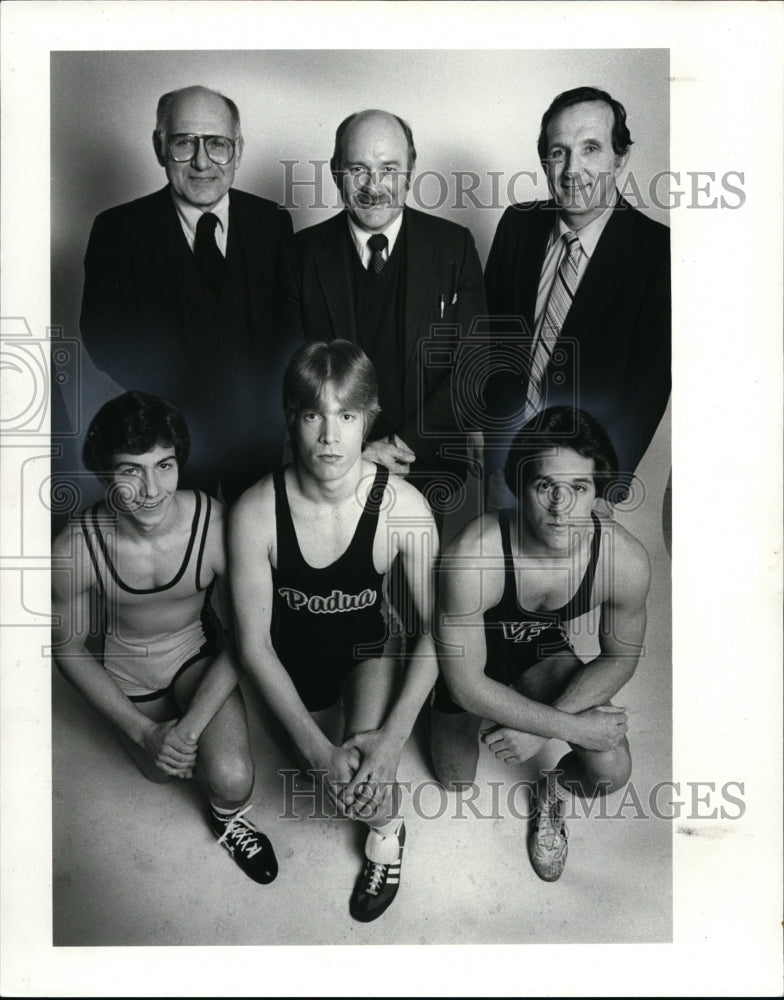 1982 Press Photo Father-Son Wrestlers - cvb34774 - Historic Images