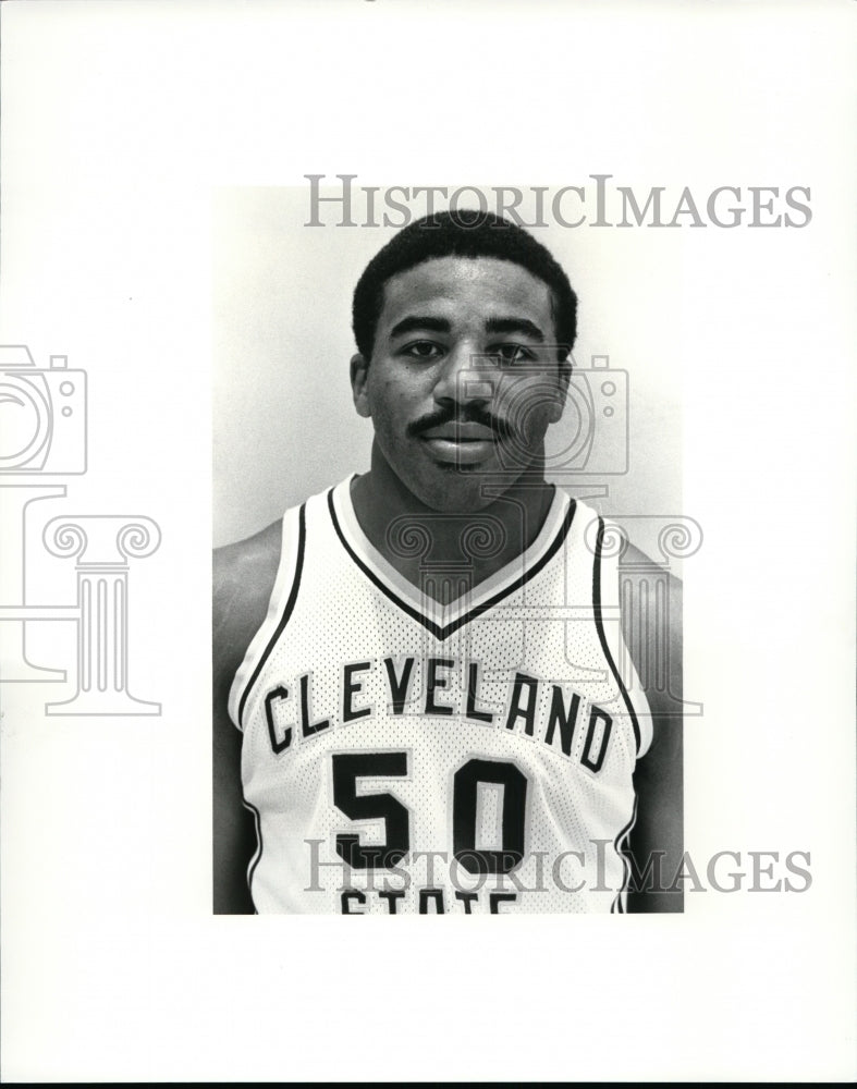 Cleveland Basketball 80s Style T-shirt - Black