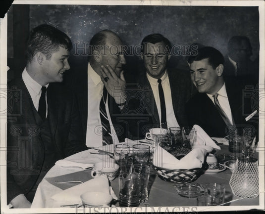 Press Photo Steve Day, coach Jack Llewellyn, Ray Bruscino & Tom DeBarr - Historic Images