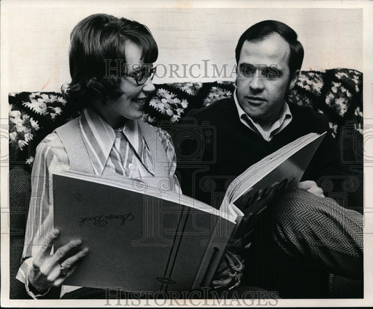 1973 Press Photo Jane & John Dickerson of 25800 Cook Rd & Olmstead Falls-Historic Images