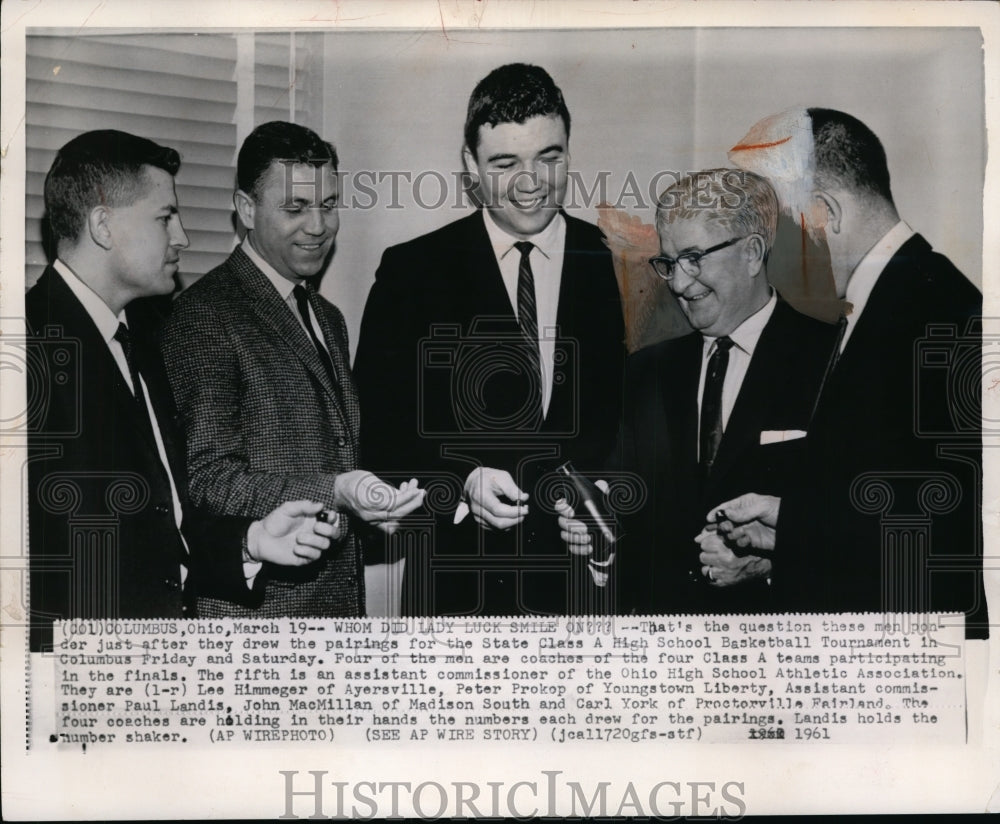 1961 Press Photo Class A coaches seem to be happy as their rivals are determined - Historic Images