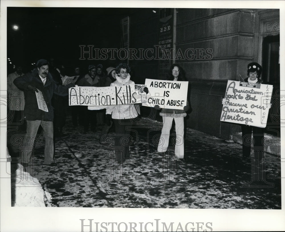 1977 Press Photo Anti abortion rally-Music Hall - cvb35369-Historic Images
