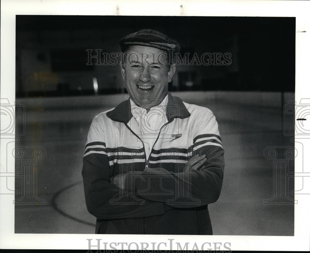 1990 Press Photo Tom Williams, Bay High ice hockey coach - cvb35381 - Historic Images