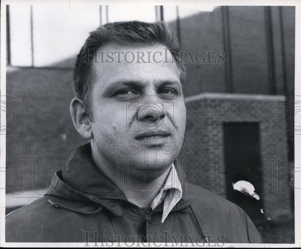 1975 Press Photo Bob Madison, West Tech High, Football coach - cvb35429 - Historic Images