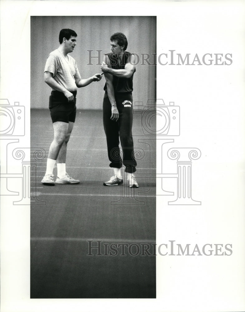 1986 Press Photo Gary Danielson at training camp at Big Creek Racquet Club. Ohio - Historic Images