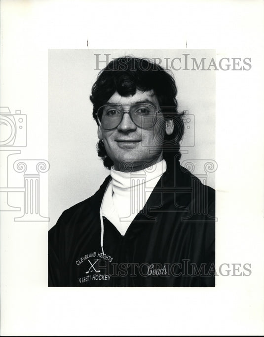 1991 Press Photo John Malloy-Cleveland Heights High-hockey coach - cvb35901 - Historic Images