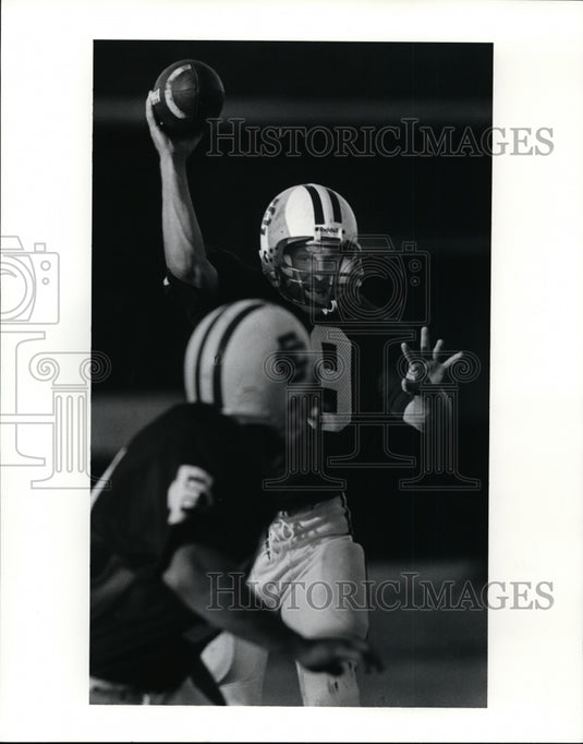 Press Photo Elyria Catholic quarterback David McCoy - cvb35918- Historic Images
