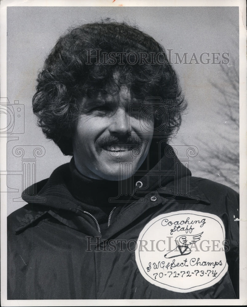 1975 Press Photo Wayne Gray, Coach Bay Trade Sports - cvb35967 - Historic Images