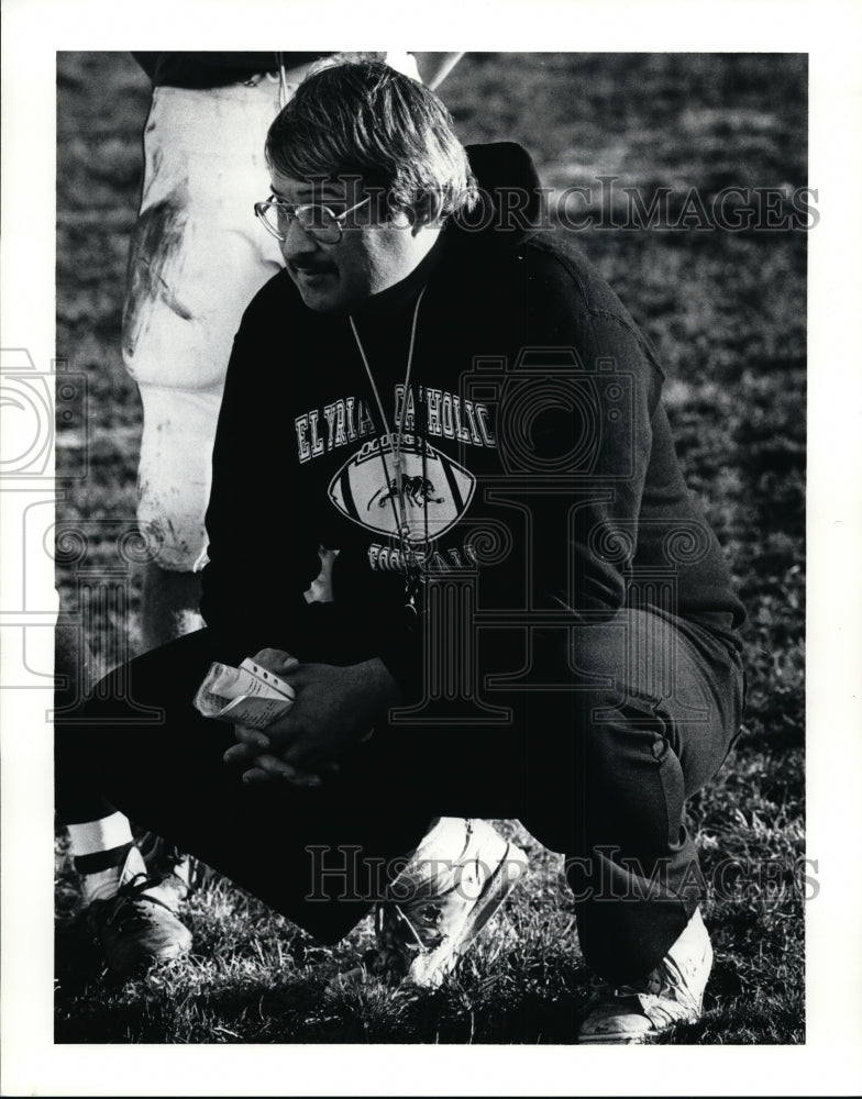 1990 Press Photo Bill Groomes, Eluria Catholic High School Football Coach- Historic Images