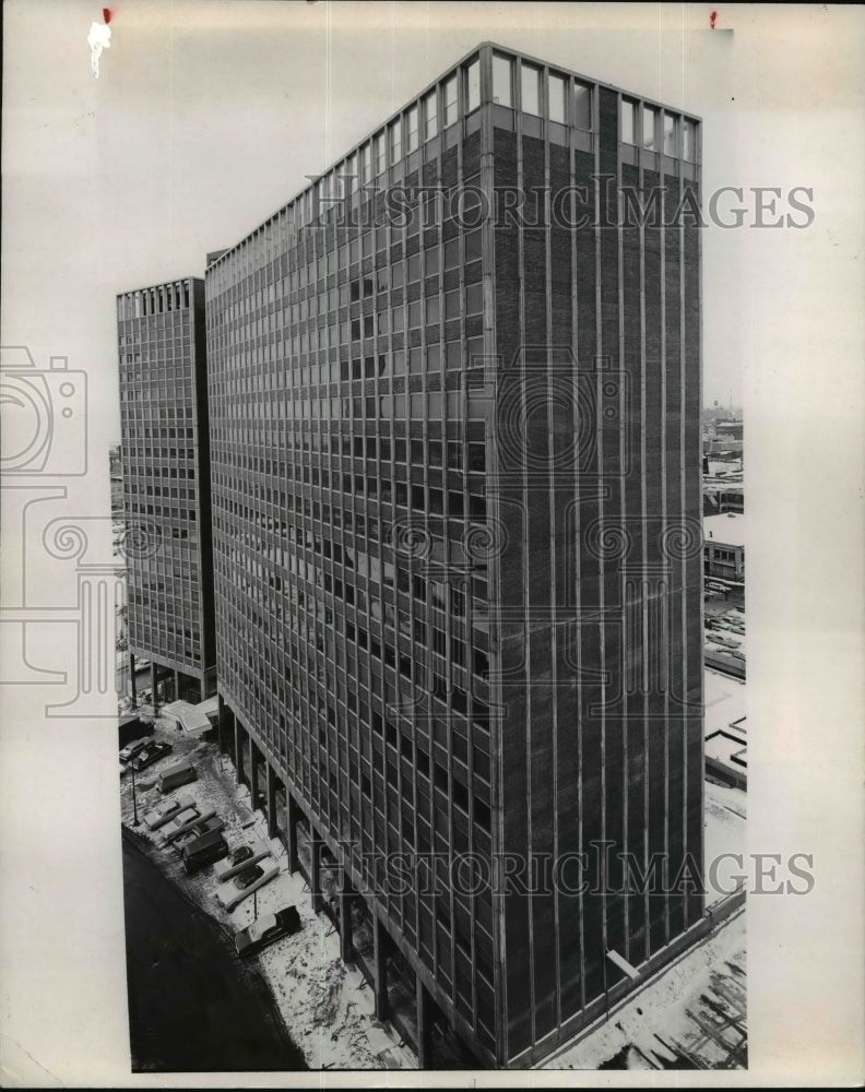1979 Press Photo Chesterfield Housing building at East 12th St &amp; Chester Ave - Historic Images