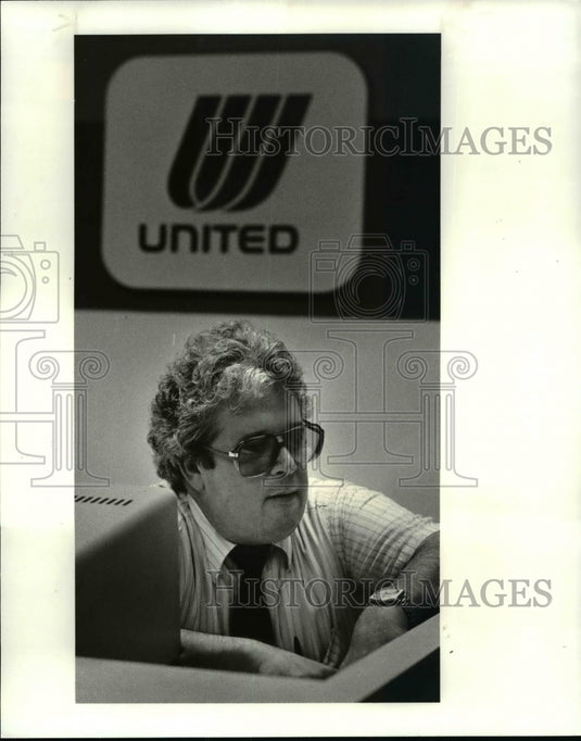 1985 Press Photo Denny Adams-Airline strikes-United Labor Union - cvb36163 - Historic Images